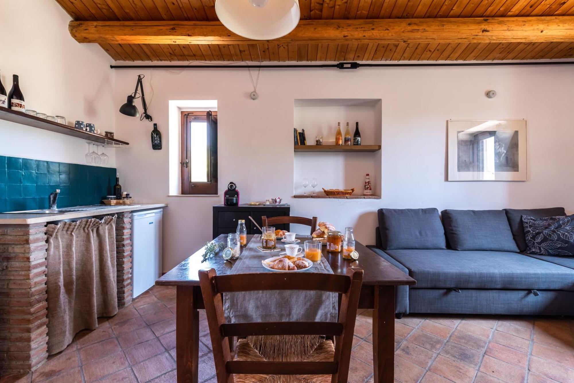 Cottage Immerso Nel Vigneto Caltagirone Exterior photo